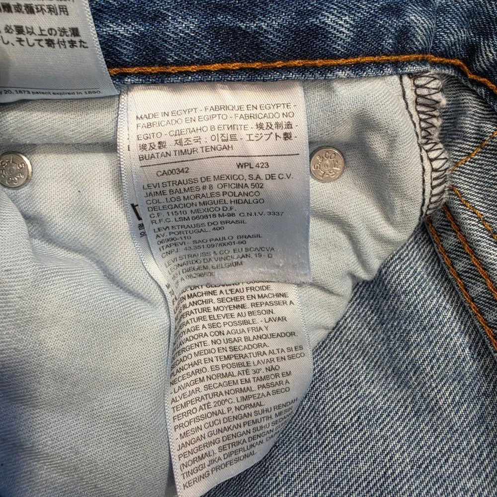 Levis 505 Regular Fit Straight Leg Jeans Mens 32x32 Medium Wash Blue Denim